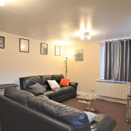 London Zone 2 Lovely 4 Bedroom Apartment - 3 Trowbridge Road Bagian luar foto