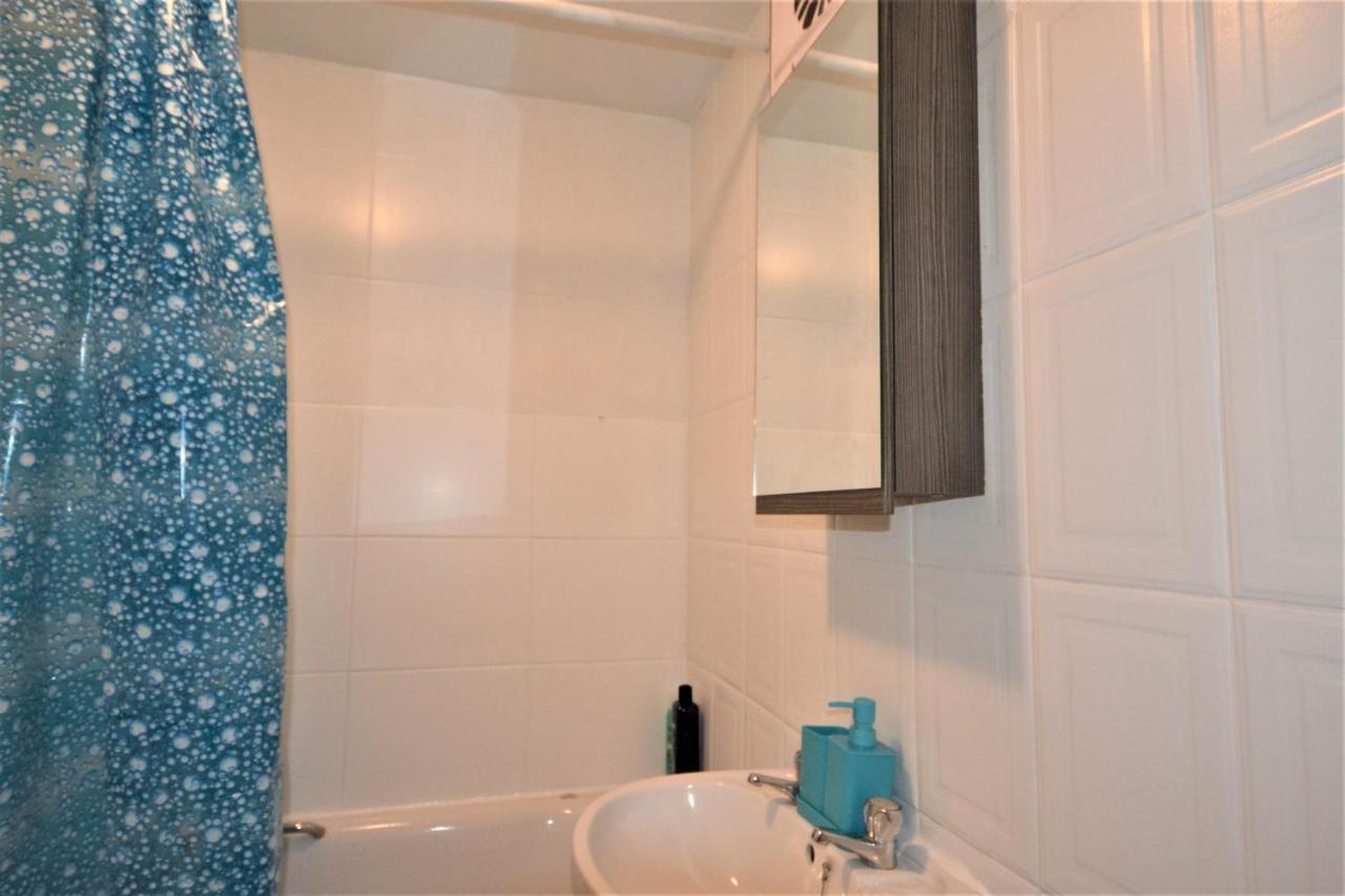 London Zone 2 Lovely 4 Bedroom Apartment - 3 Trowbridge Road Bagian luar foto