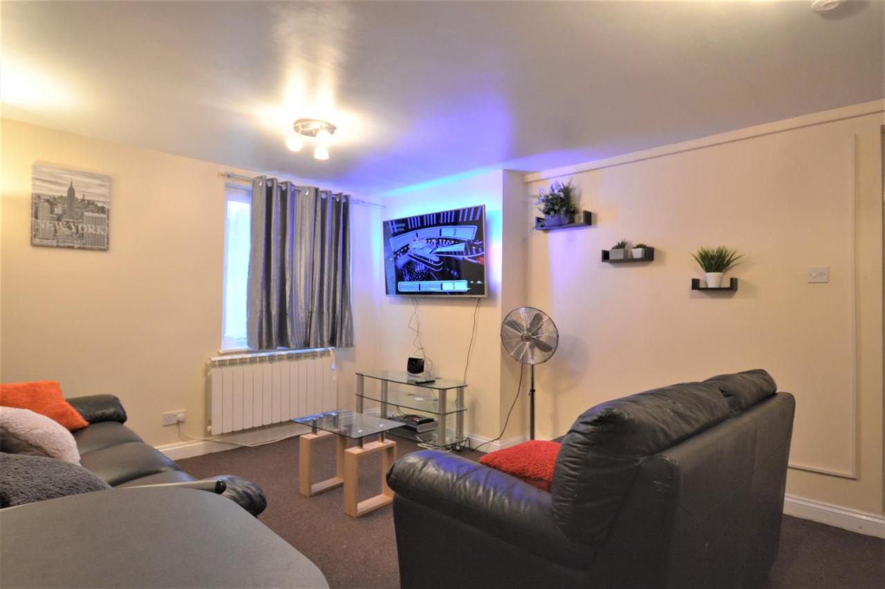 London Zone 2 Lovely 4 Bedroom Apartment - 3 Trowbridge Road Bagian luar foto